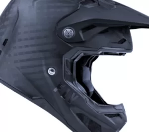 Tips Mencuci Helm dengan Benar