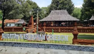 Wisata Sejarah Keraton Kesepuhan Cirebon, Memperkenalkan Kejayaan Sejarah Jawa Barat