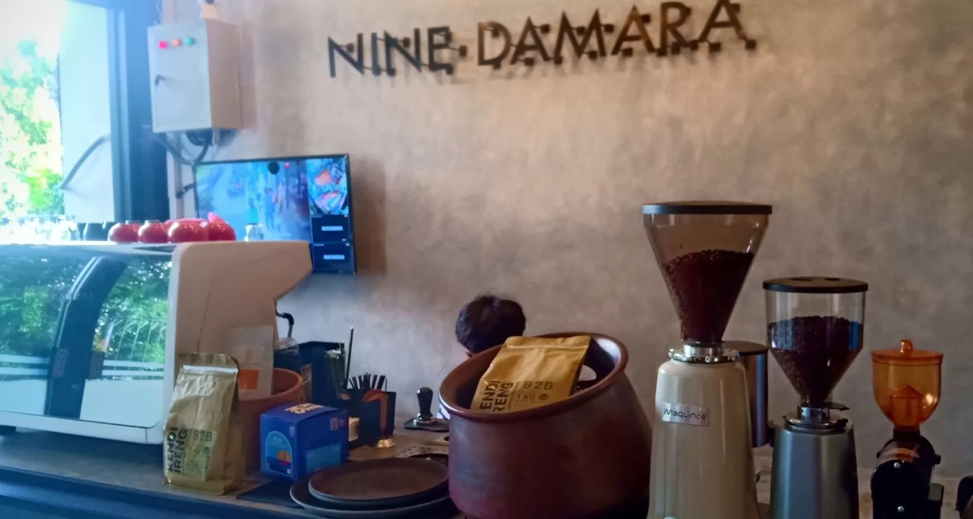 Cafe Nine Damara