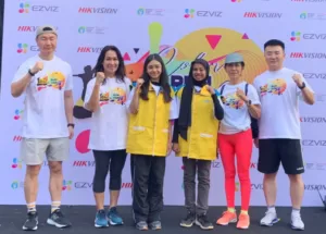 Peringati Hari Anak Nasional, Hikvision & EZVIZ Berikan Donasi Kepada YKAI di Acara Color Run 2023