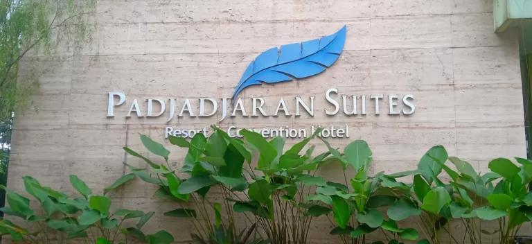 Holiday School di Padjadjaran Suites Resort & Convention Hotel