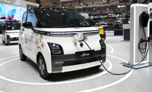 Satu Tahun Wuling Air ev di Indonesia Lembaga Pendanaan Kunci Sukses Pertumbuhan Ekosistem Kendaraan Listrik Indonesia Berhasil Dominasi Pasar Kendaraan Listrik
