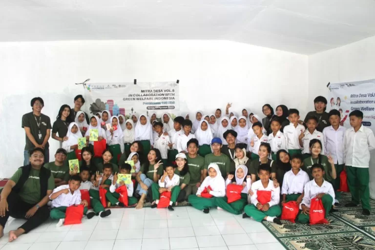 Inisiatif Mitra Desa Melalui Inisiatif Edukasi Lingkungan yang Digerakkanoleh Gerakan Generasi Z