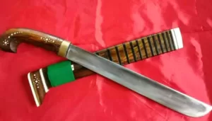 Mengenal Senjata Tradisional Berbagai Daerah di Indonesia 