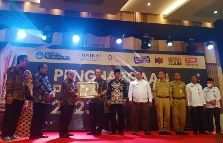 Balai Bahasa Provinsi Jawa Tengah Kembali Gelar Penghargaan Prasidatama 2023