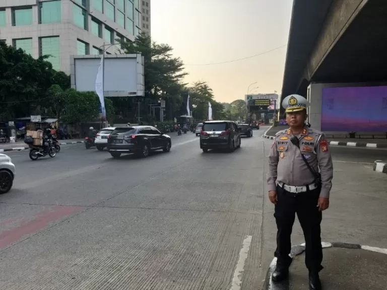 Sebanyak 6.853 Kendaraan Roda Dua dan Empat Terkena Sanksi Tilang di Jakarta Barat