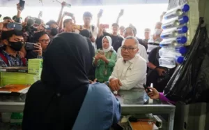 Pemerintah Jaga Persaingan Adil Antara Perdagangan Luring dan Daring