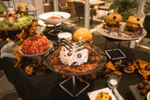 “Annabelle Haunted Feast” Menjadi Tema Malam Halloween  di HARRIS Hotel & Conventions Kelapa Gading Jakarta