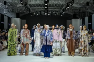 Jakarta Fashion Week, Linda Anggrea, CEO Buttonscarves