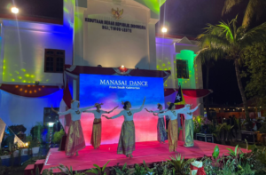 Pemelajar Seni Tari Pusat Budaya Indonesia Meriahkan Resepsi Diplomatik 2023