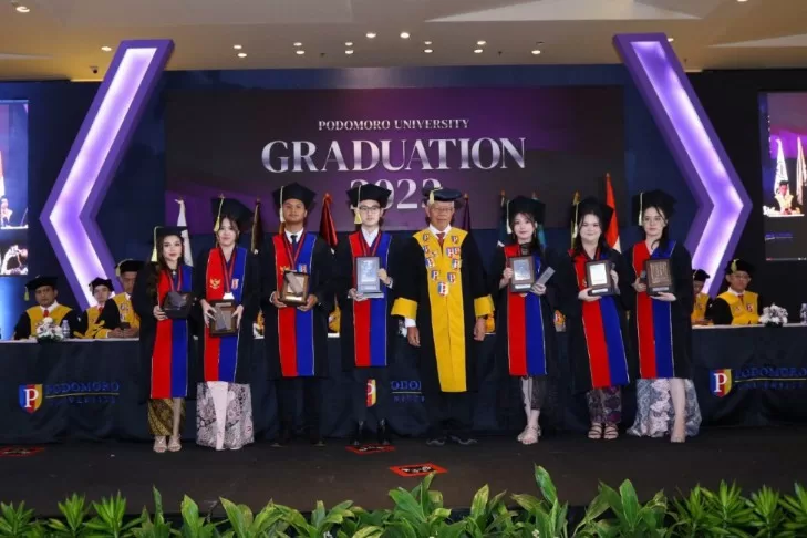 Podomoro University Rayakan Wisuda ke-6