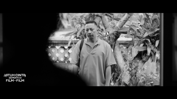 Ringgo Agus Rahman Mendapatkan Cinta Wanita Idamannya di Film Jatuh Cinta Seperti di Film-film (JESEDEF)