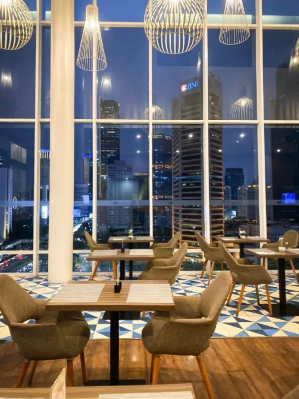 all seasons Jakarta Thamrin Hadirkan “Jungle Light”