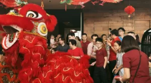 Sambut Tahun Baru Imlek, Atraksi Barongsai Dan Maskot Keberuntungan Morrissey Hotel Jakarta Berlangsung Meriah