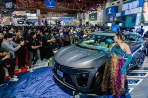 Hadir di IIMS 2024, VinFast Resmi Meluncurkan Model Mobil Listrik Kemudi Kanan Pertamanya Di Indonesia