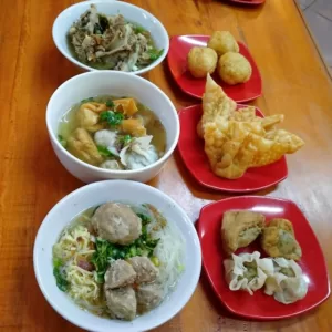 Kedai Bakwan Malang Umay Bogor Bikin Nagih