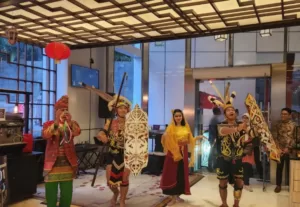Buka Puasa Sembari Keliling Asia ASTON Priority Simatupang