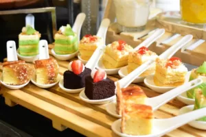 Iftar Delights - Bakul Ramadan, Babarengan Kulineran Ramadan Dengan Menu Masakan Khas Jawa Barat Di YELLO Hotel Paskal Bandung