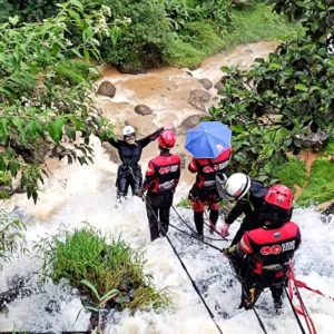 Wisata Alam Curug Cikondang Cocok Buat Healing