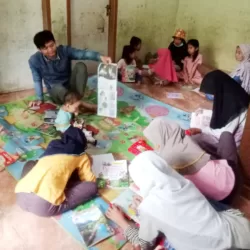Geliat Taman Baca Putra Bangsa Volume 2 Sukses Di Selenggarakan, Kendati Hujan Tidak Mematahkan Semangat Anak-anak