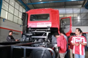 Team Astra UD Trucks Dan Pengemudi Indonesia Siap Bersaing Di Ajang Internasional: UD Gemba Challenge Dan UD Extra Mile Challenge 2024