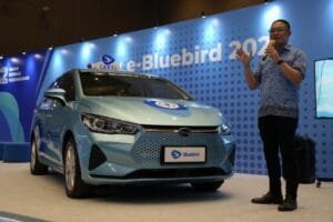 Bluebird Tambah Taksi Listrik