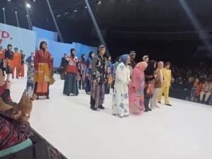 Resmi Ditutup, Indonesia Fashion Week 2024 Mencatat Dalam Lima Hari Tembus 20.000 Transaksi Dari Pengguna QRIS Dan Kartu Debit BTN
