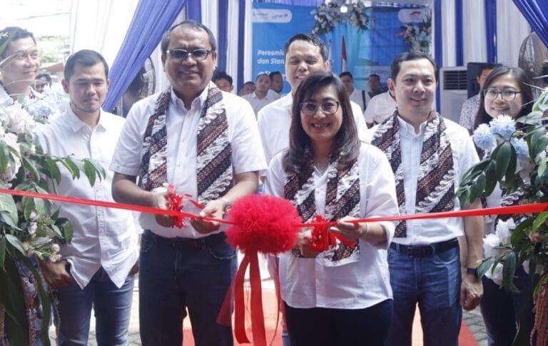 FIFGROUP Wujudkan Visi Keberlanjutan, Solar Panel ke-20 Terpasang Di Cabang Cikarang