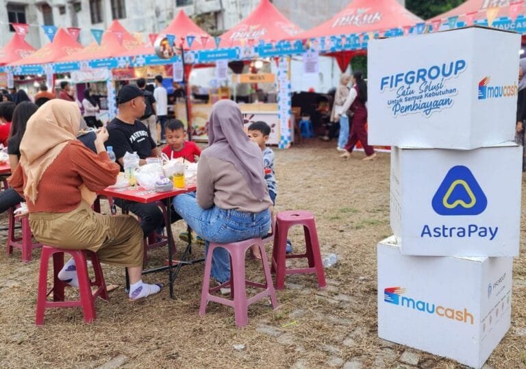 7 Tempat Rekomendasi Berburu Takjil di Bekasi untuk Buka Puasa yang Nikmat Berwisata Kuliner Sambil Penuhi Semua Kebutuhan, Untung Di Booth FIFGROUP