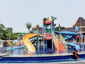 Liburan Seru Berwisata Air Bersama Keluarga Di Fun Park Water Boom Permata