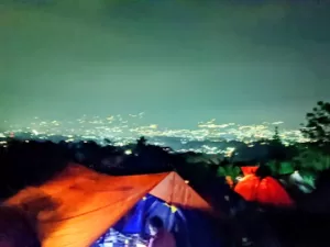 Camping Di Bukit Saung Geulis Joglo, Nikmati View Pegunungan Dan City Light Kota Bogor