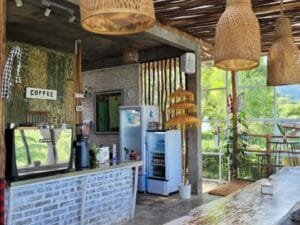 Coffee Shop Tropical Deck Puncak Bogor Suguhkan Nuansa Bali View Alam Menakjubkan