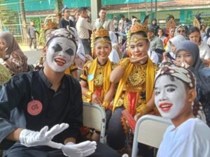 Festival Lomba Seni Siswa Nasional (FLS2N) 2024 Tingkat SMP Se-Kabupaten Bogor Di SMPN 3 Berlangsung Meriah