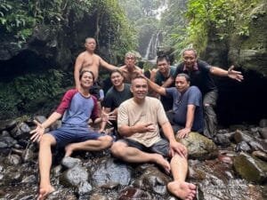 Menikmati Keindahan Alam yang Memikat, Ini Rekomendasi Wisata Curug di Gunung Salak Camping Seru dan Berpetualangan Air di Curug Ciampea Bogor