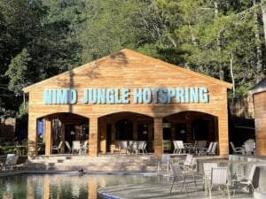 Berendam Air Panas Di Tengah Hutan Di Nimo Jungle Hotspring Ciwidey