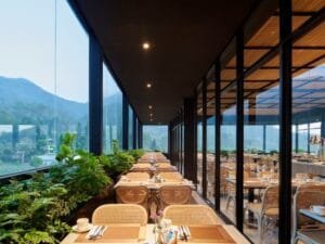 Menikmati Liburan Bebas Polusi Udara Di Hotel Bintang 5 Puncak