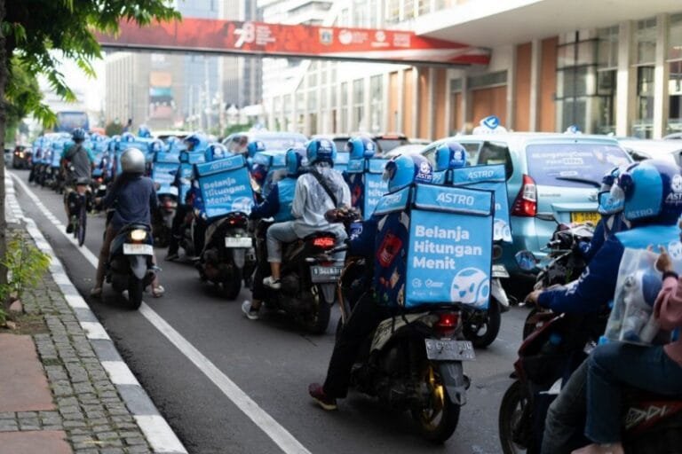 ADA YANG BARU, ADA YANG BIRU Dari Astro, Hadirkan Inovasi Terbaru Dengan Jaminan Garansi dan Pengiriman Cepat Dalam Waktu Hitungan Menit