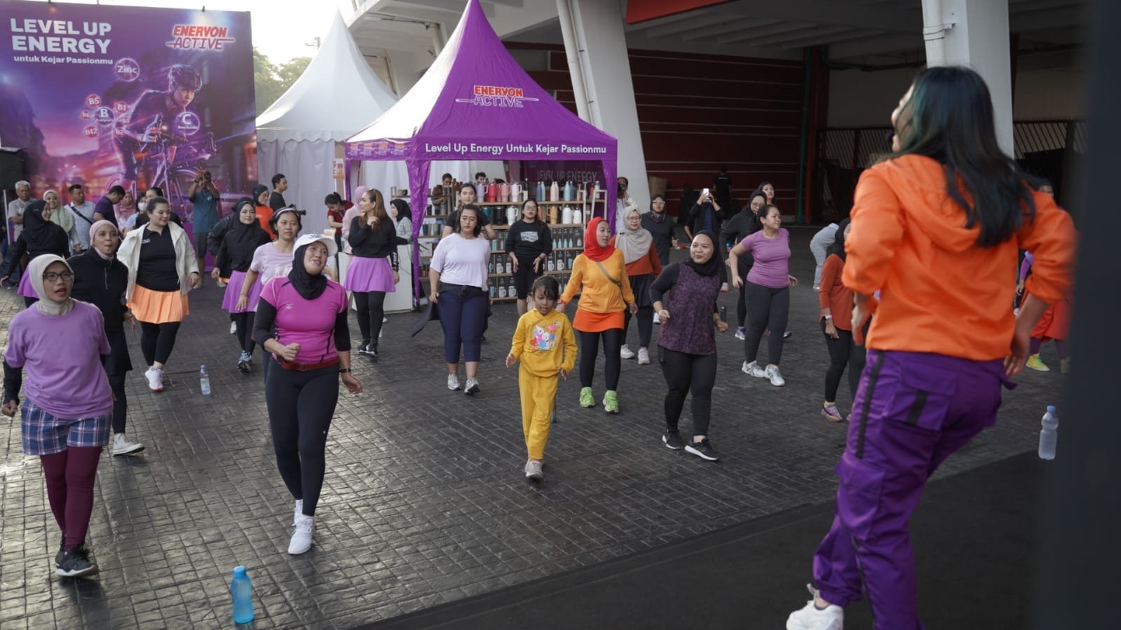 Enervon Dorong Semangat Kolektif Indonesia: Gerakan #LevelUpwithEnervonActive untuk Kejar Ambisi & Mimpi!