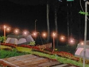 Camping Di Bawah Gunung Padaringan, Tumaritis Campervan Destinasi Ramah Anak Dan Keluarga