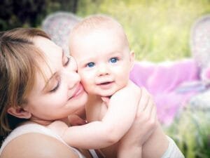Bayi Baru Lahir Tidak Boleh Diberi Makanan Lain Selain ASI Eksklusif