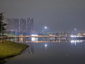 Wisata Hits Kekinian di Kabupaten Bekasi Central Park Meikarta Cikarang Destinasi Untuk Liburan Keluarga