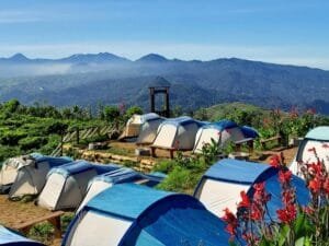 Tempat Sempurna Menikmati Sunrise Dan City Light Di Taman Langit Pangalengan