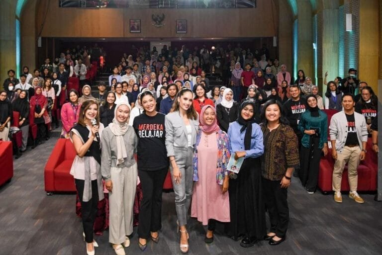 Kemendikbudristek Kolaborasi Bersama Dharma Wanita Persatuan Gelar Wicara 'Berdaya Hadapi Batasan' Untuk Peran Strategis Perempuan Mewujudkan Kebinekaan Global, Toleransi, dan Kedamaian