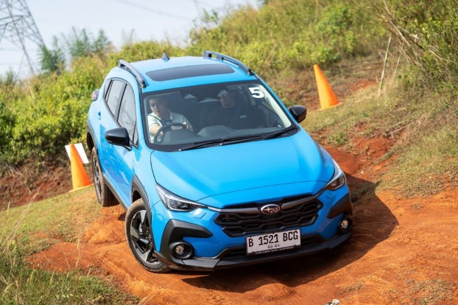 Subaru tunjukkan kemampuan S-AWD di event Test Drive Offroad X-MODE XPERIENCE bersama Jejelogy 4x4 school team!