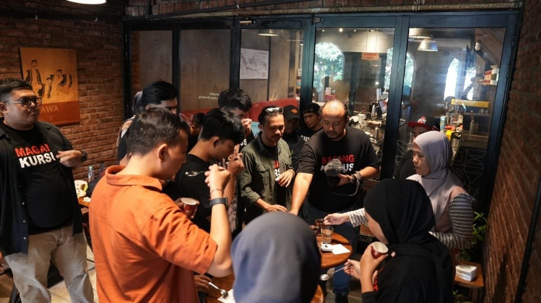 Tingkatkan Kompetensi, Kemendikbudristek Magangkan LKP Barista di Industri Kopi