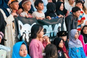 Bangga, komunitas olahraga OMG (Olahraga Masa Gini) rutin charity