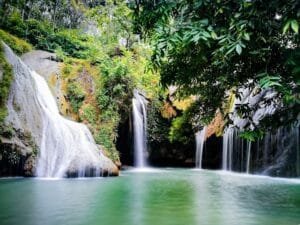 Wisata Grojogan Dhuwur Keindahannya Masih Alami