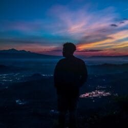 Destinasi Wisata Tersembunyi di Jawa Tengah, Puncak Laskar Pelangi Tempat Sempurna Menikmati Sunrise