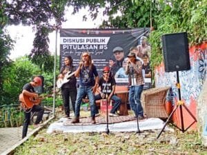 Maknai Tanggung Jawab Sosial Seni, Diskusi Publik Pitulasan #5 Sukses Digelar Di Taman Malelang