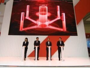 Isuzu Tawarkan Solusi Lengkap Kebutuhan Kendaraan Komersial di GIIAS 2024